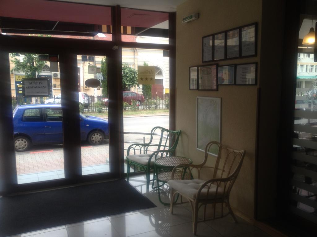 Artmotel & Bistro 招待所 3*