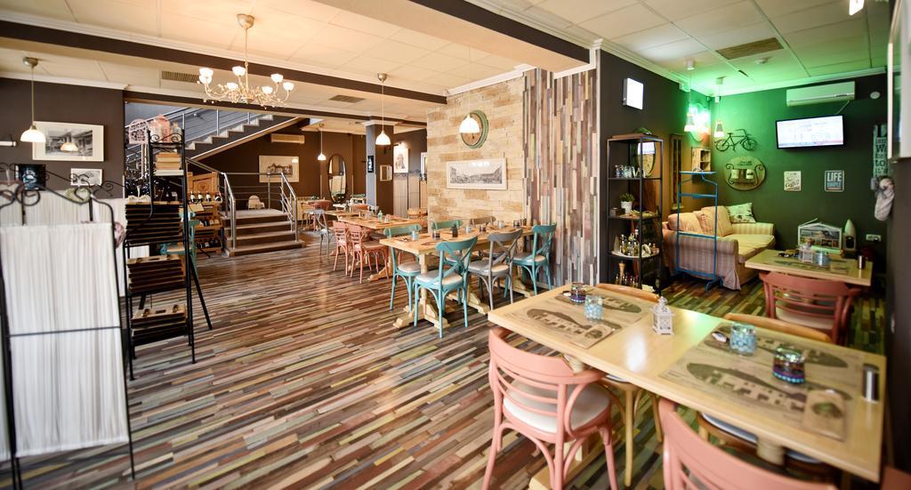 招待所 Artmotel & Bistro